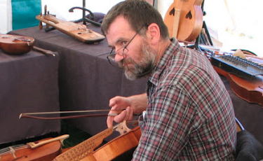Luthier/archetier : Jean-Claude Condi