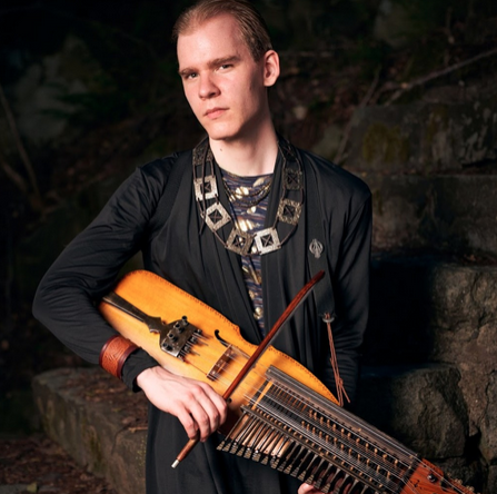 Johan LÅNG     au nyckelharpa